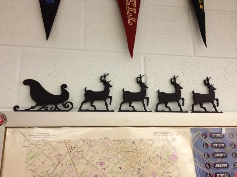 Santa Sleigh & Reindeer