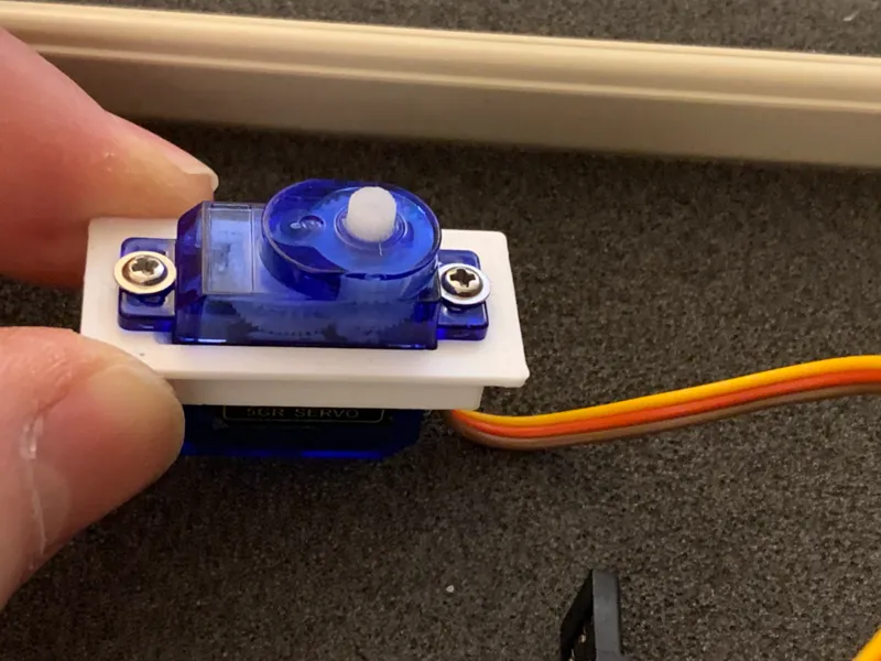 Servo Mount Bracket for HEXTRONIK HXT500 (Depron)