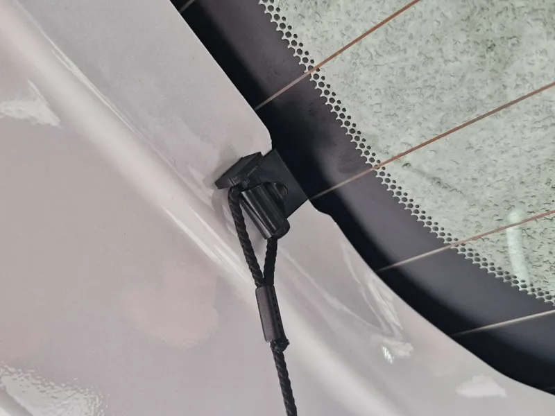Haval Jolion rear shelf rope retainer