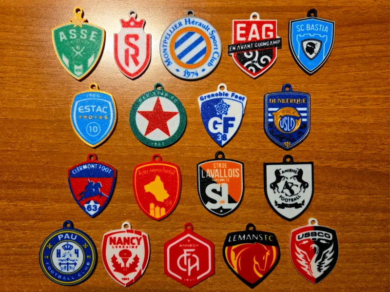 Ligue 2 Teams 2025/26 - Keychains