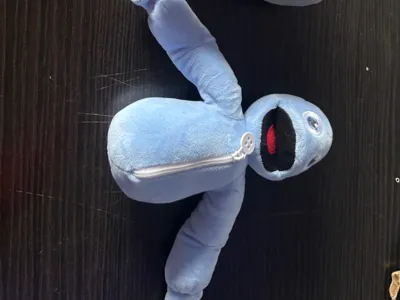 Yeeps Hide And Seek Rat Head Cosmetic