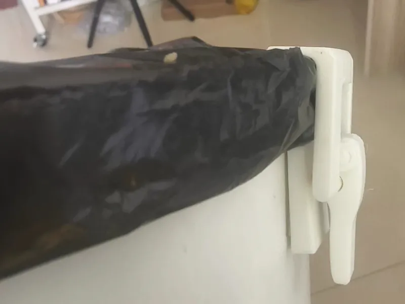 垃圾袋固定器