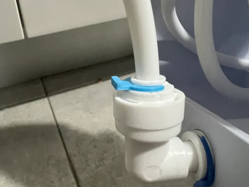 PTFE locking clips