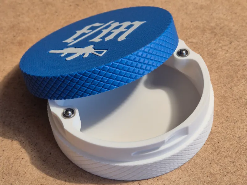 sturdy storage can