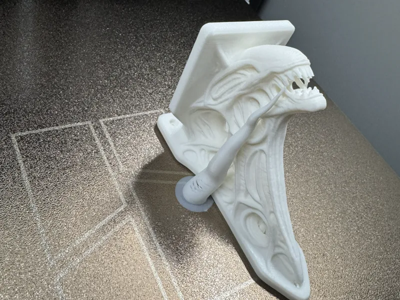 Xenomorph V1 Wall Mount