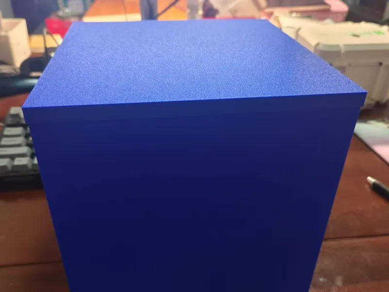 带盖的简易大箱子