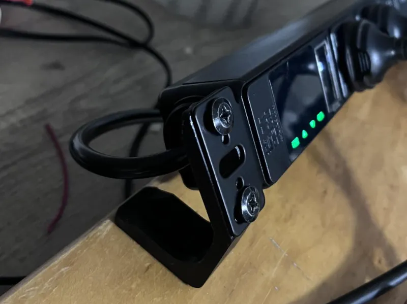 PDU桌面支架