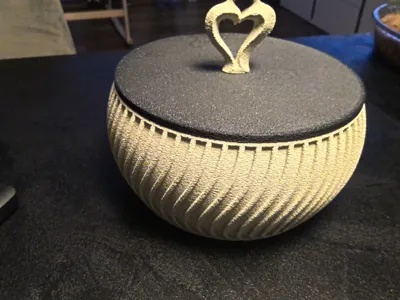 Lid for Stylish Pistachio Bowl V2 by Jan