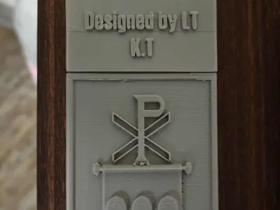 Cigarette box