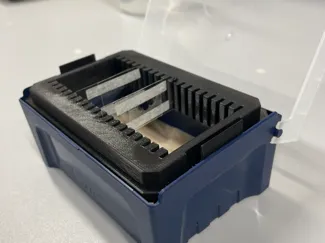 Pipette Box Inlets for Glass Slides