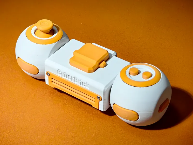 Alien modular remote control handle
