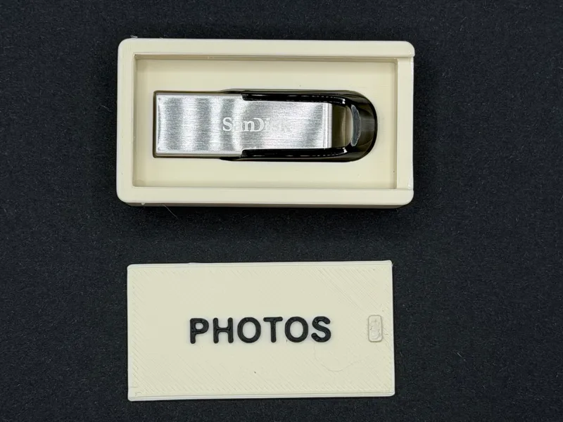 SanDisk Ultra Flair Labeled Box
