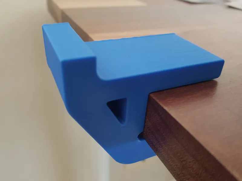 Strong bag hook for desk
