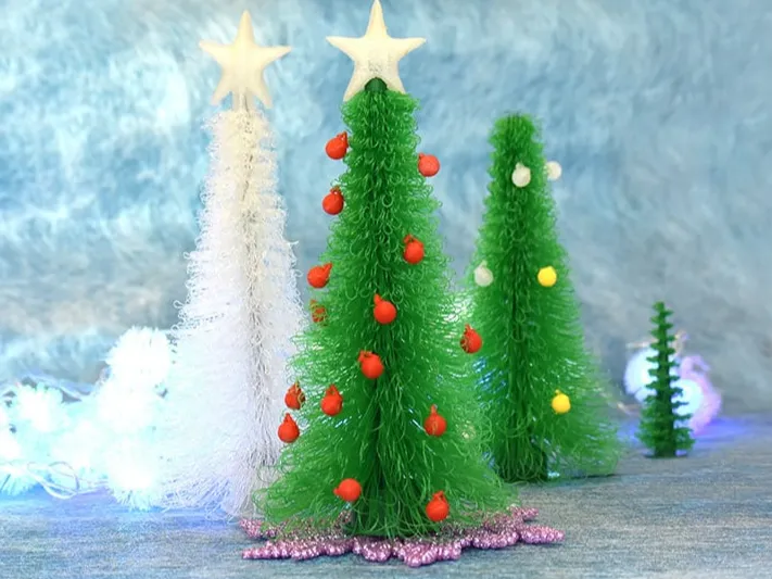 Christmas Tree "Free fall" Decor
