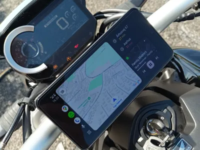 Motorcycle Carplay - L300 - Honda Cb1000r