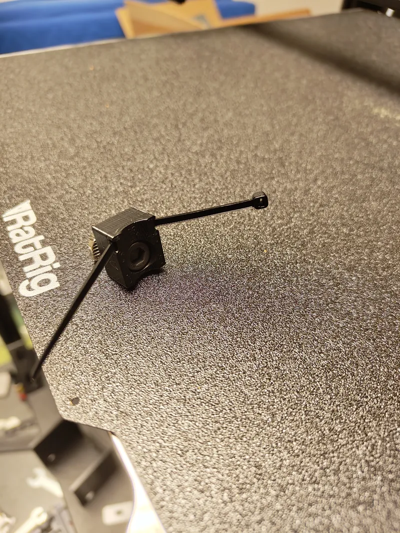 Parametric Zip tie holder fixed by a screw
