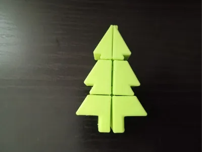 1x2x3 Christmas tree (print in place)
