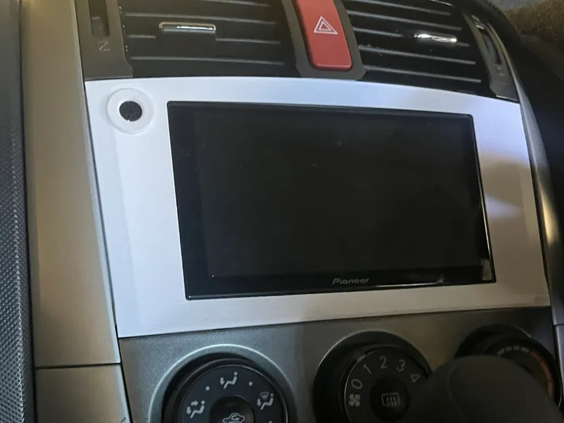 2008 Toyota Corolla Hatch 6.8" Head Unit Fascia