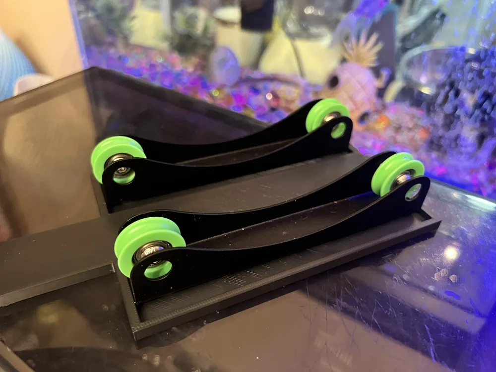 Rolling Spool Adapter Plate with Filament Guide - Free 3D Print Model ...