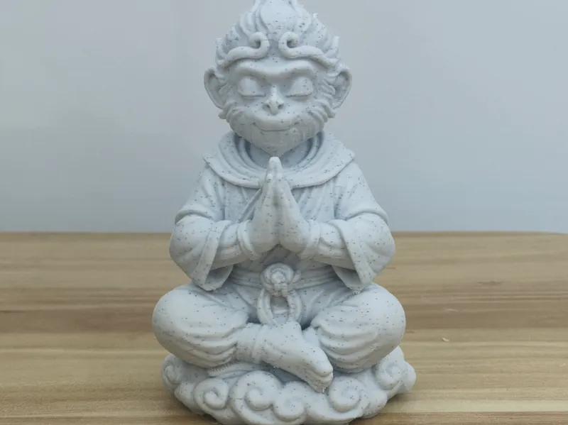 “禅意孙悟空打坐合十祥云底座摆件