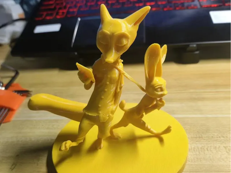 疯狂动物城狐狸尼克，兔子朱迪
