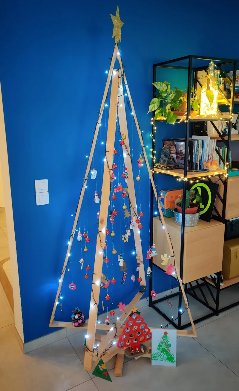 Christmas Tree with 3D Printed angle brackets