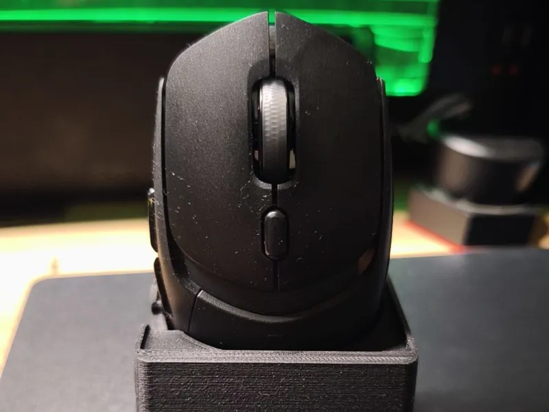 logitech g309 mouse stand