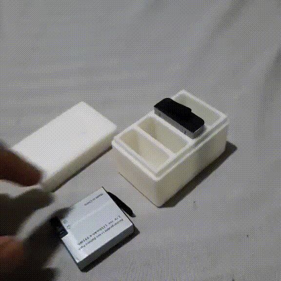Akaso V50X Camera Battery Case (4 slots)