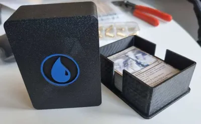Deck box