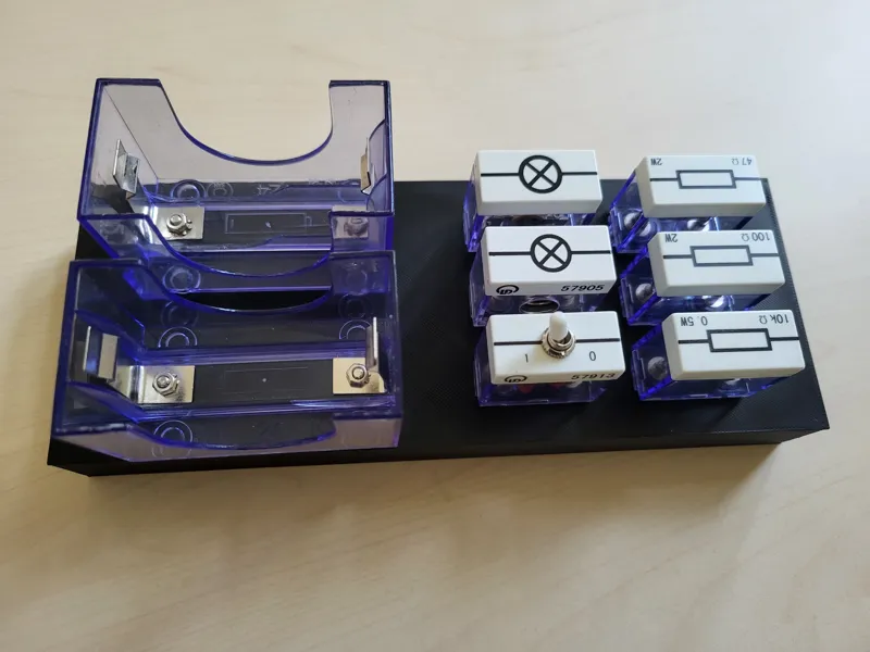 Magazin für Elektrik-Steckplatte (Leybold)