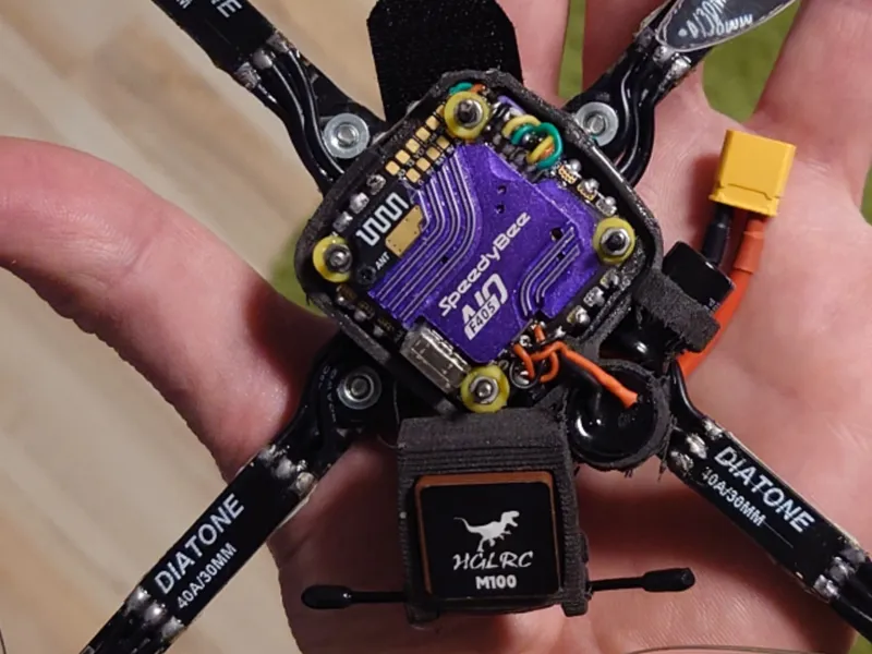 Star drone standoff cable organiser