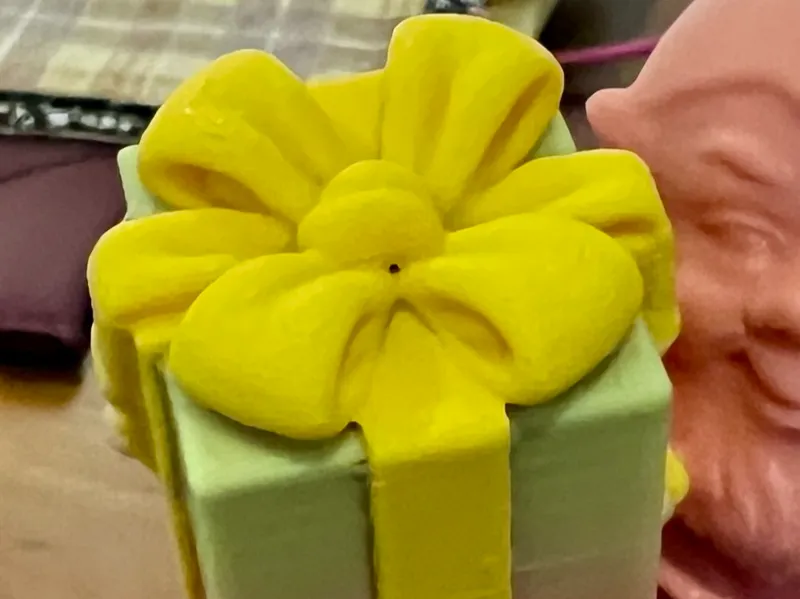 Hollow present for rude gnome model