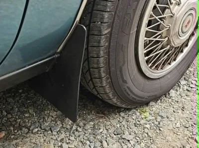 Flexible car mudflap