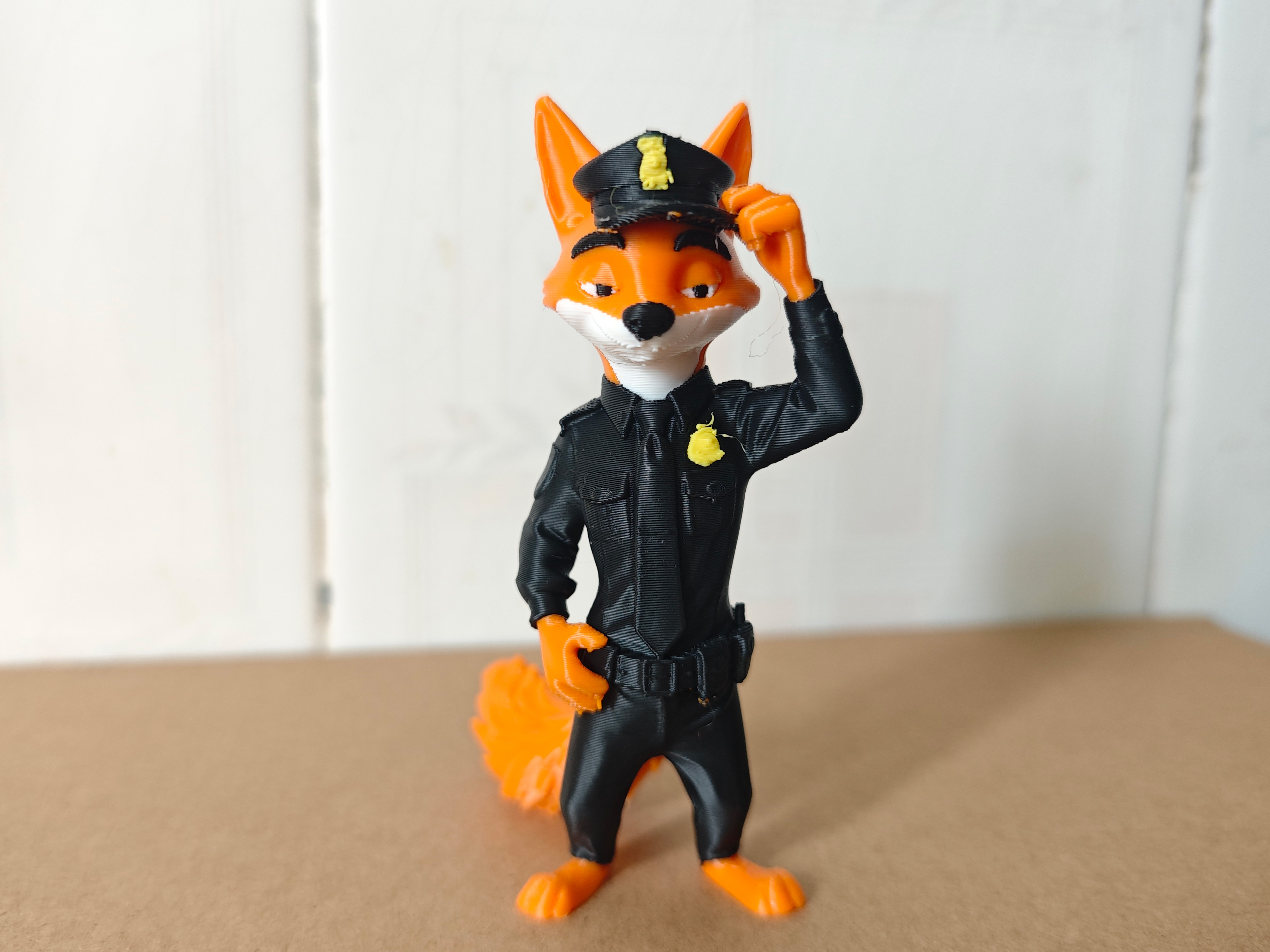 MESUCA ズートピア 警察官ニック 3Dプリント ズートピア - 警察官ニック - 無料3Dモデル -MakerWorld