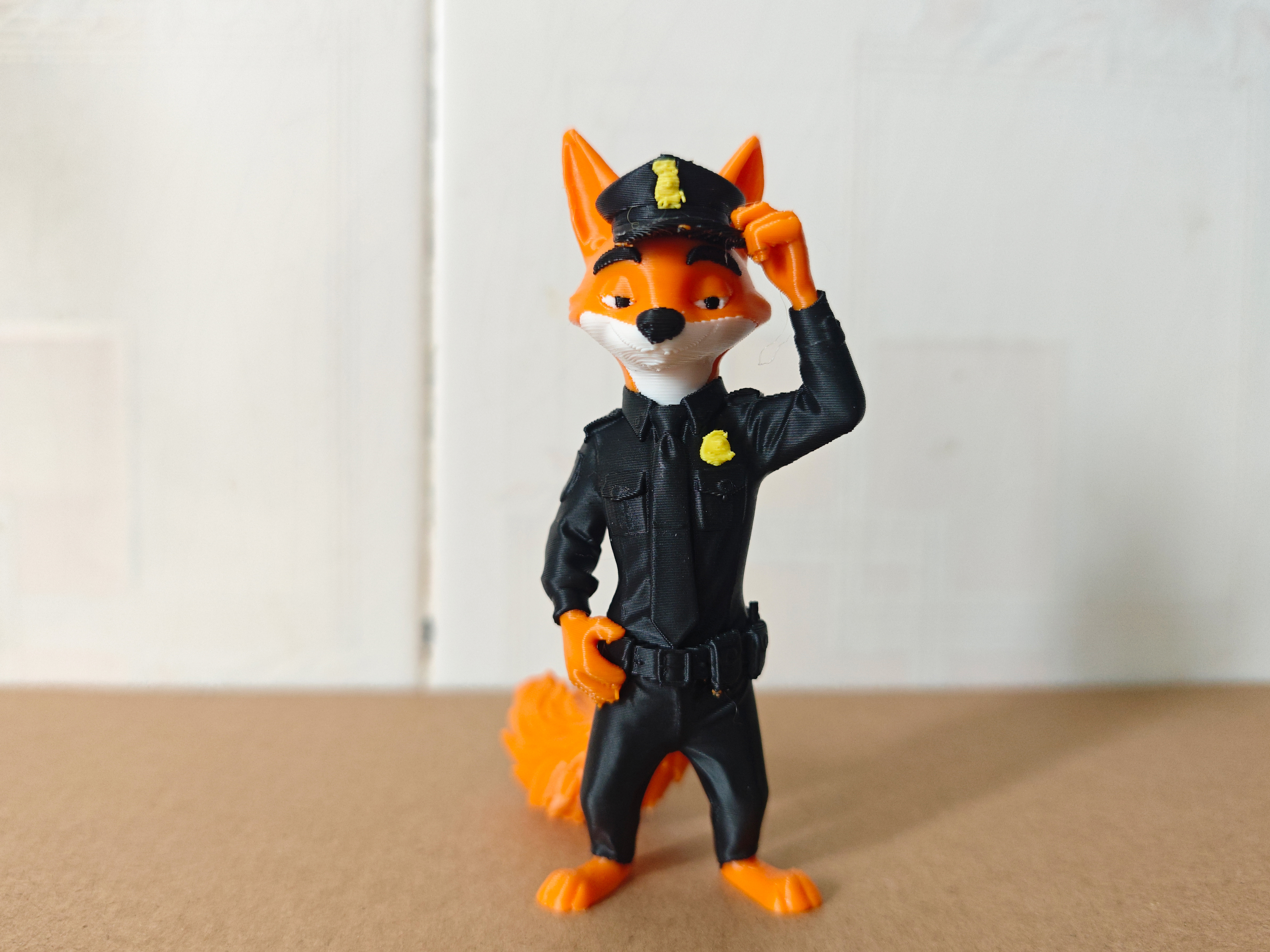 3Dプリント ズートピア - 警察官ニック - 無料3Dモデル -MakerWorld