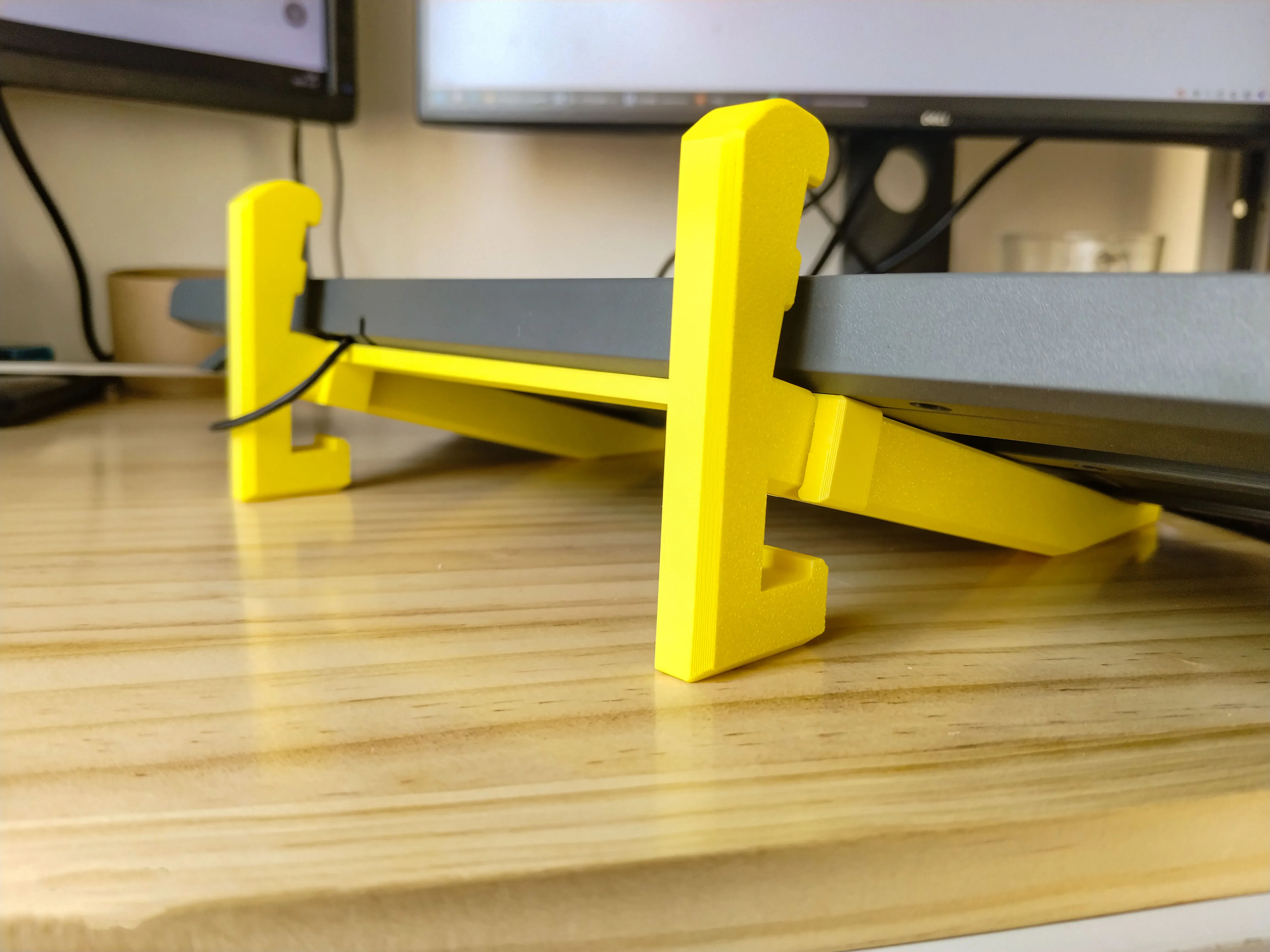 15-degree stand