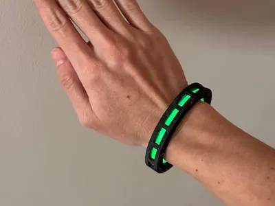 Bracelet for neon stick