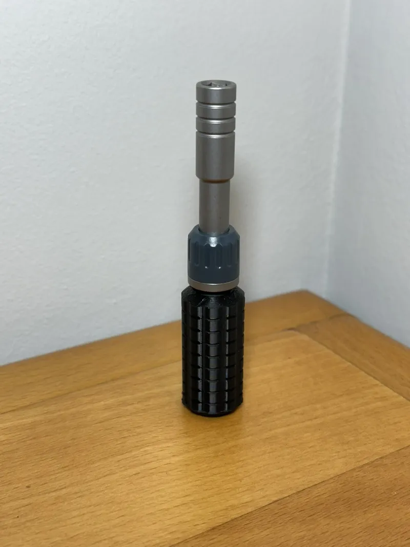 Inline ratchet driver handle - Pine Makers