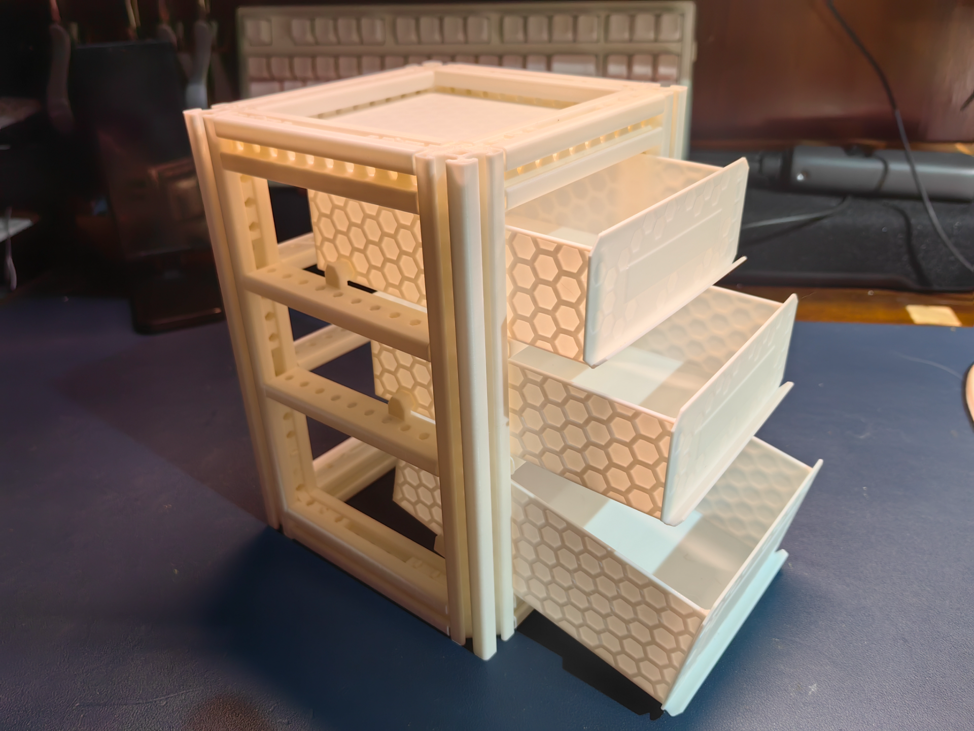模块化三层抽屉收纳盒（基于3D打印专用型材系统）