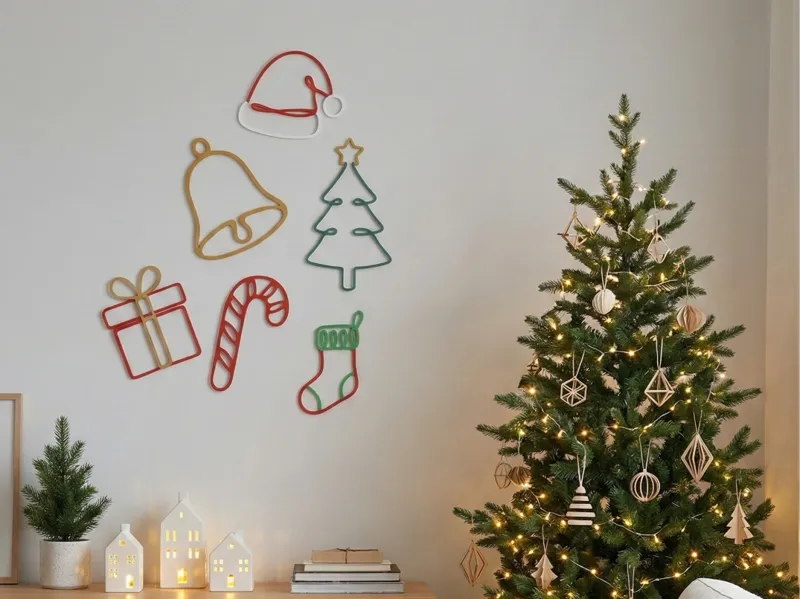 Christmas Doodle Wall Decor