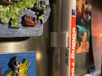 Einfacher Magnet-Stifthalter z. B. für Edding