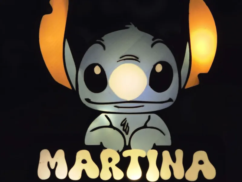 Lampada Stitch con nome Martina