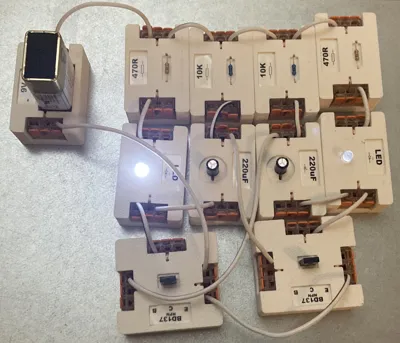 VOLTa221 – Modular Educational Electronics Kit 