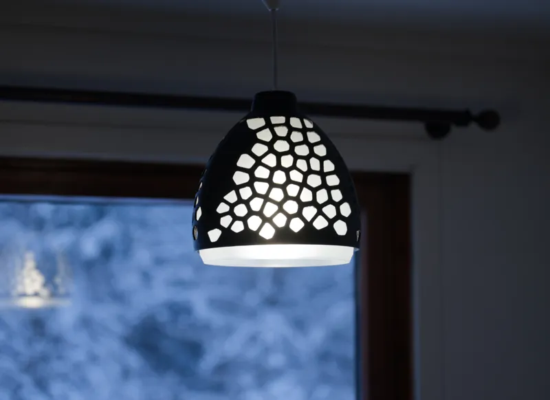 Universal lamp shade for pendant light cords