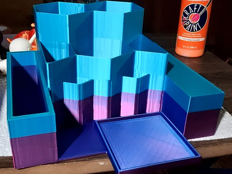 Honeycomb Desk Organizer With Post it