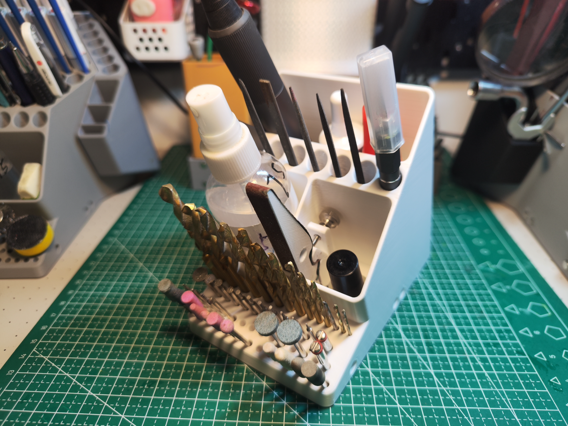 工具笔筒