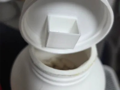 Pill cross-contamination prevention large pill version