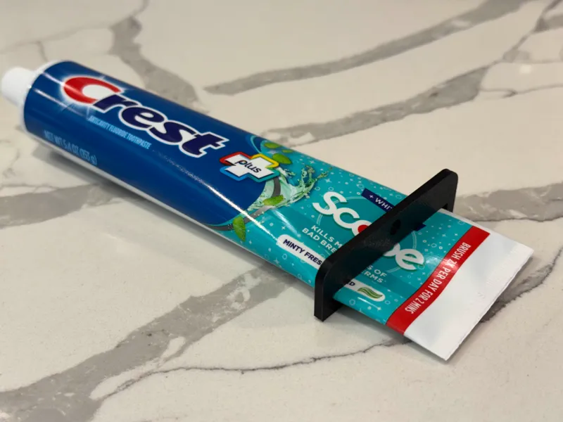 Toothpaste squeezer