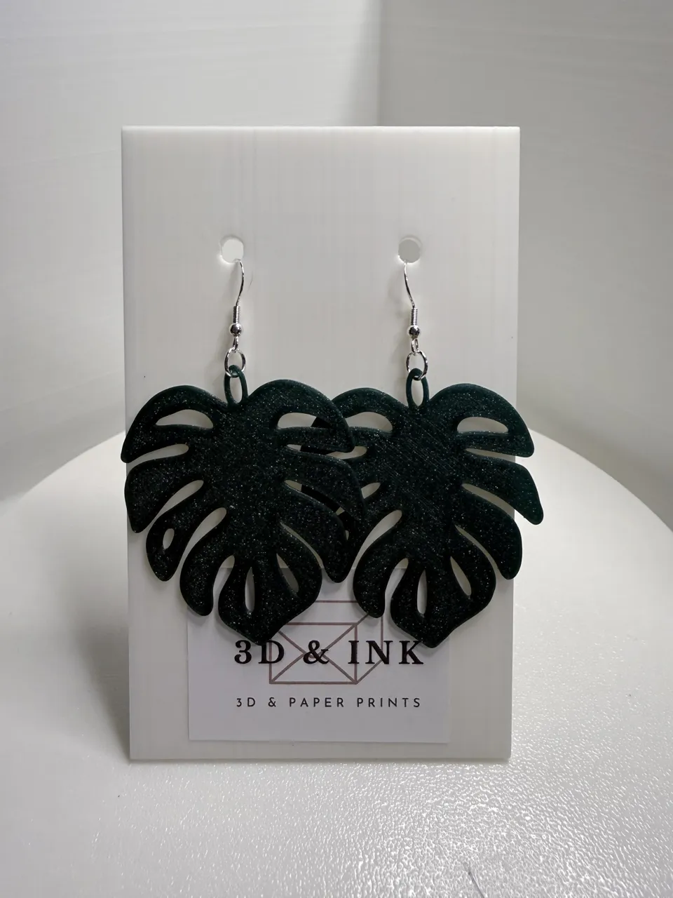 Monstera Earrings/keychain view 2
