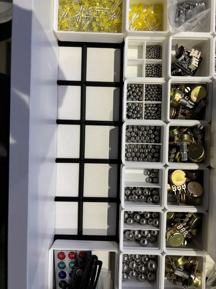 Odd Size Gridfinity Boxes for IKEA Micke Desk by yrkim MakerWorld ...